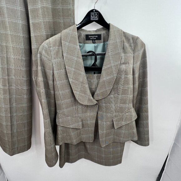 Signature by Larry Levine Pantsuit with Skirt Size 10 - Picture 2 of 14